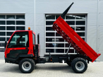 <strong>Caron CT80M</strong><br />
Transportér s mechanicky nezávislým s dvojitým lichoběžníkovým zavěšením kol,  výkon a vysoká nosnost v kombinaci s pohodlím a ovladatelností.
