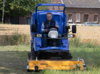 <strong>Iseki SF544 s kosou Müthing</strong><br />
Nejvýkonnější třída profesionálních žacích strojů ISEKI SF řady 5 pro při údržbu i těch největších travnatých ploch.